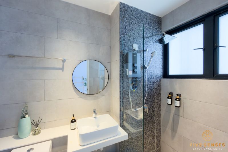 Premium One Bedroom Bathtub Suite - photo 15